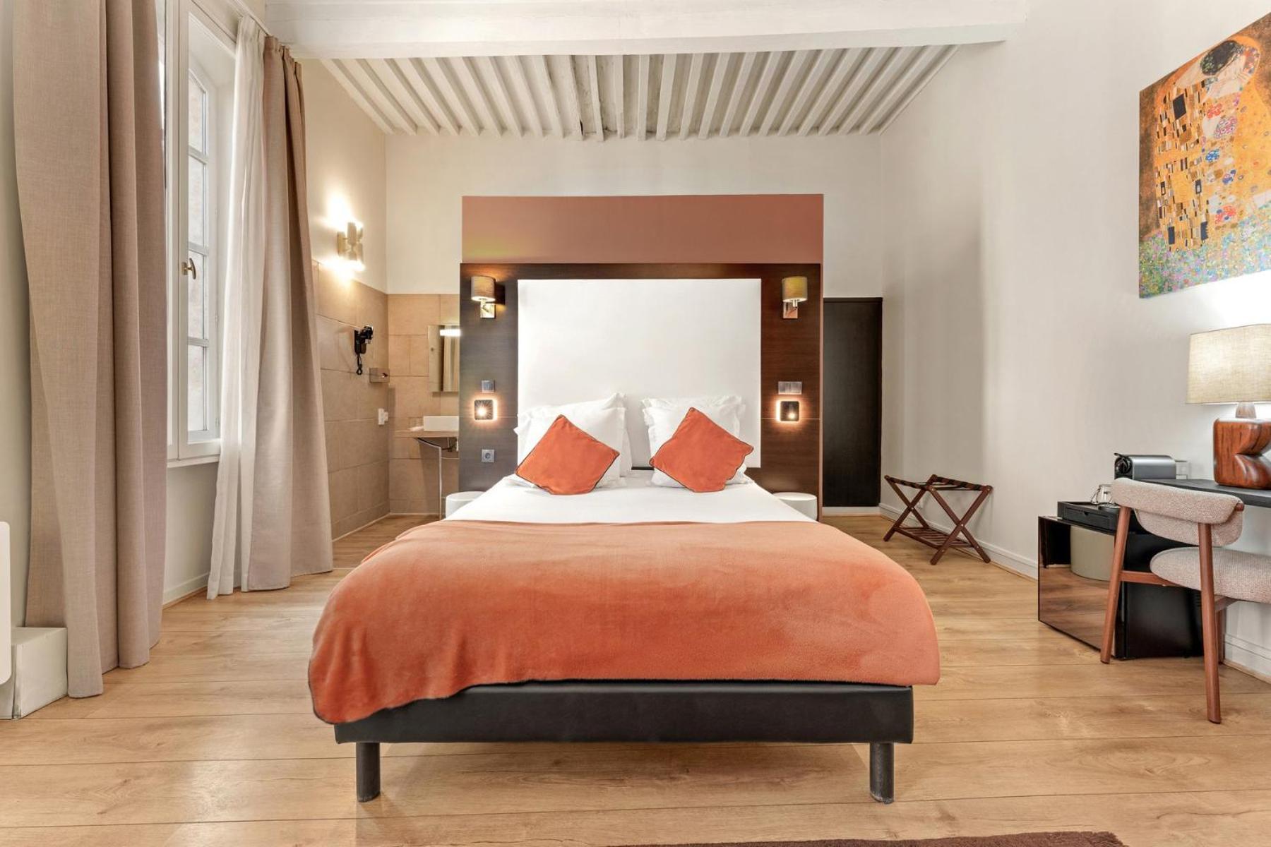 Prestige Queen Room